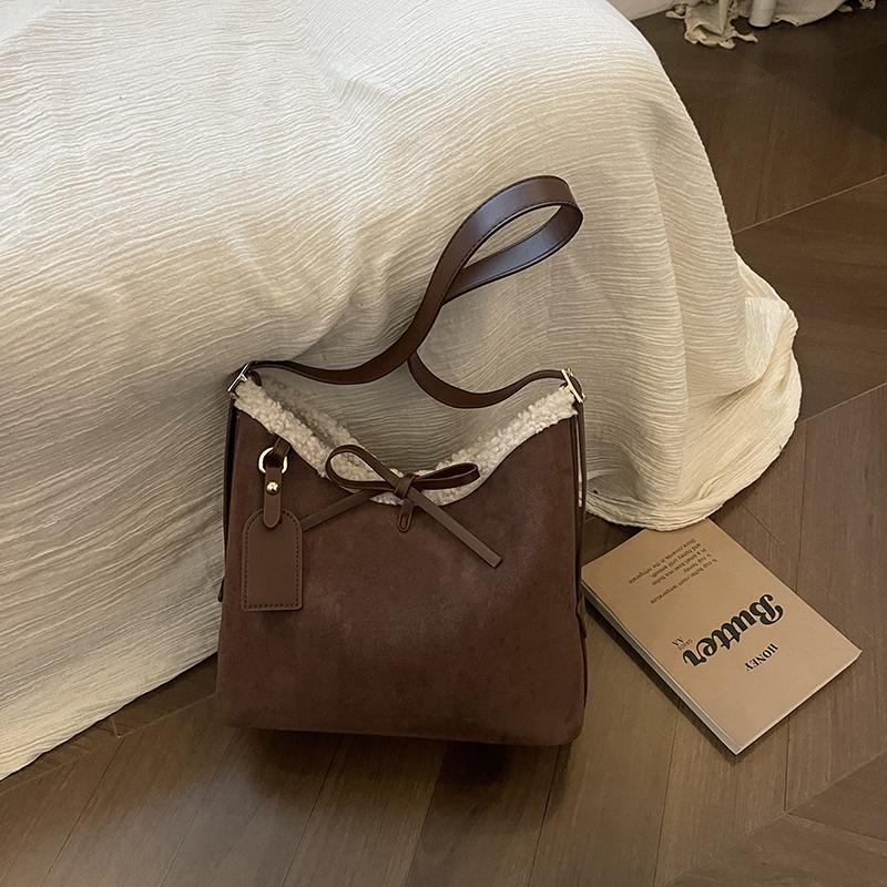 Сумки через плечо из искусстве – обзор и цена Women Bags Branded Sale
