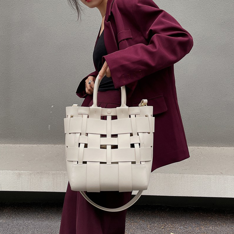 Сумки-тоут из натуральной кожи – обзор и цена Women Bags Aldo